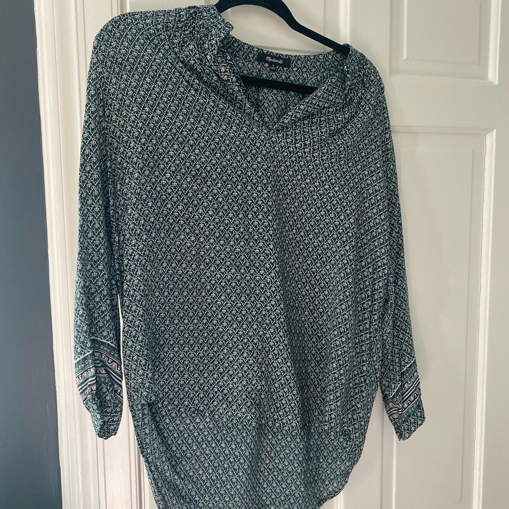 Green printed silk made well tunic